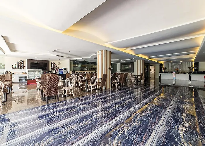Отель Eastland And Residences Себу
