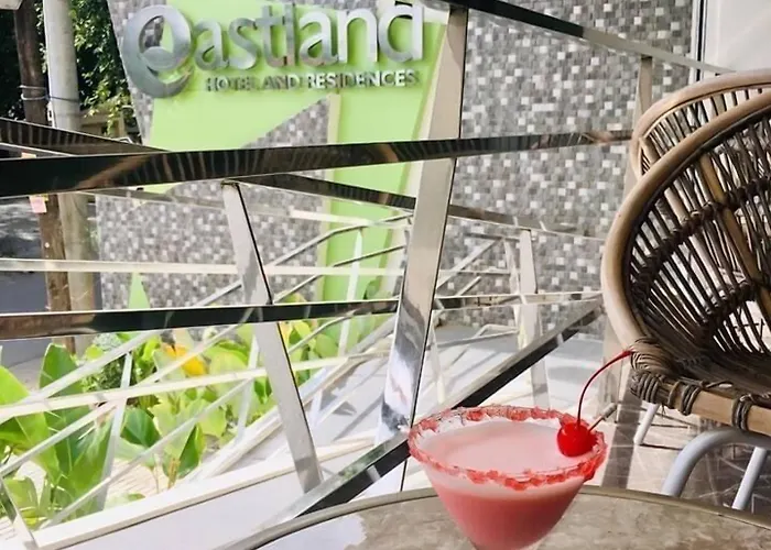 Eastland And Residences ホテル 3*
