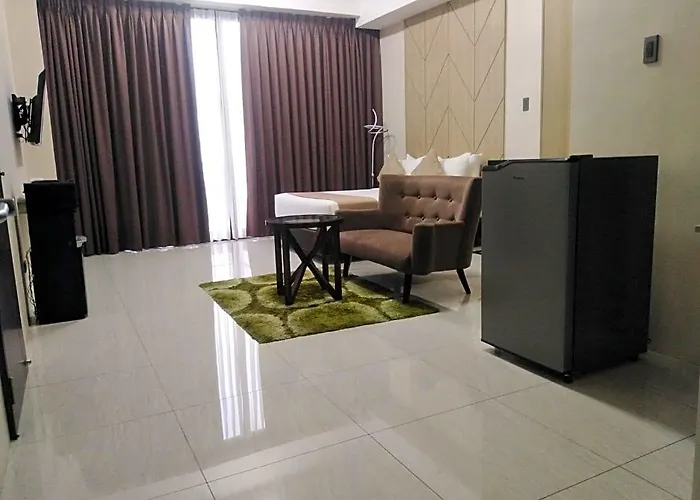 Eastland And Residences ホテル 3*